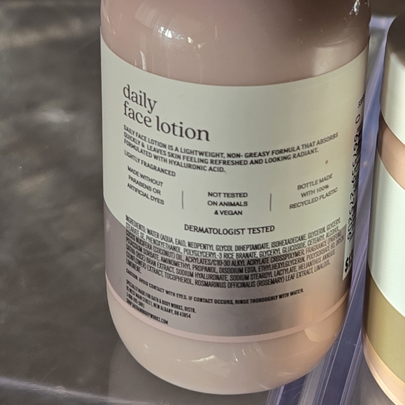 BBW Daily Face Lotion + Revitalizing Face Mask • Hyaluronic acid • - Picture 3 of 5